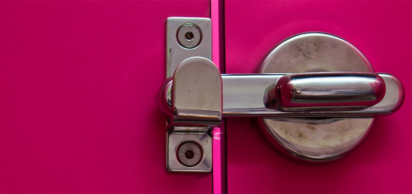 Childproof Gate Lock in Berwyn, Illinois