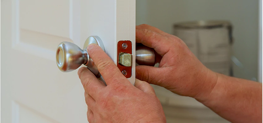 AAA Locksmiths For lock Replacement in Berwyn, Illinois